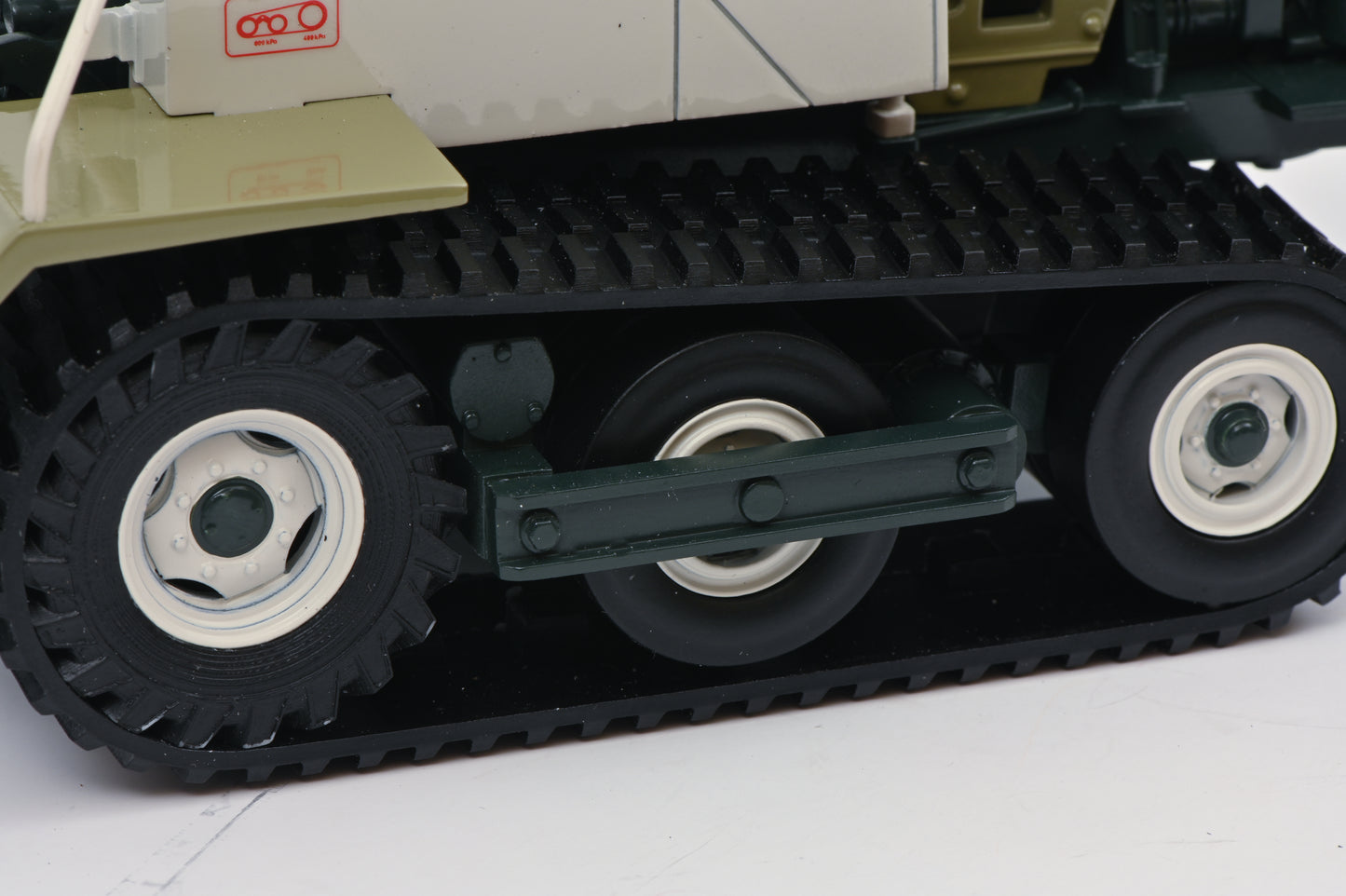 Schuco 1:32 Fortschritt ZT 300-GB Chain Tractor 450897400