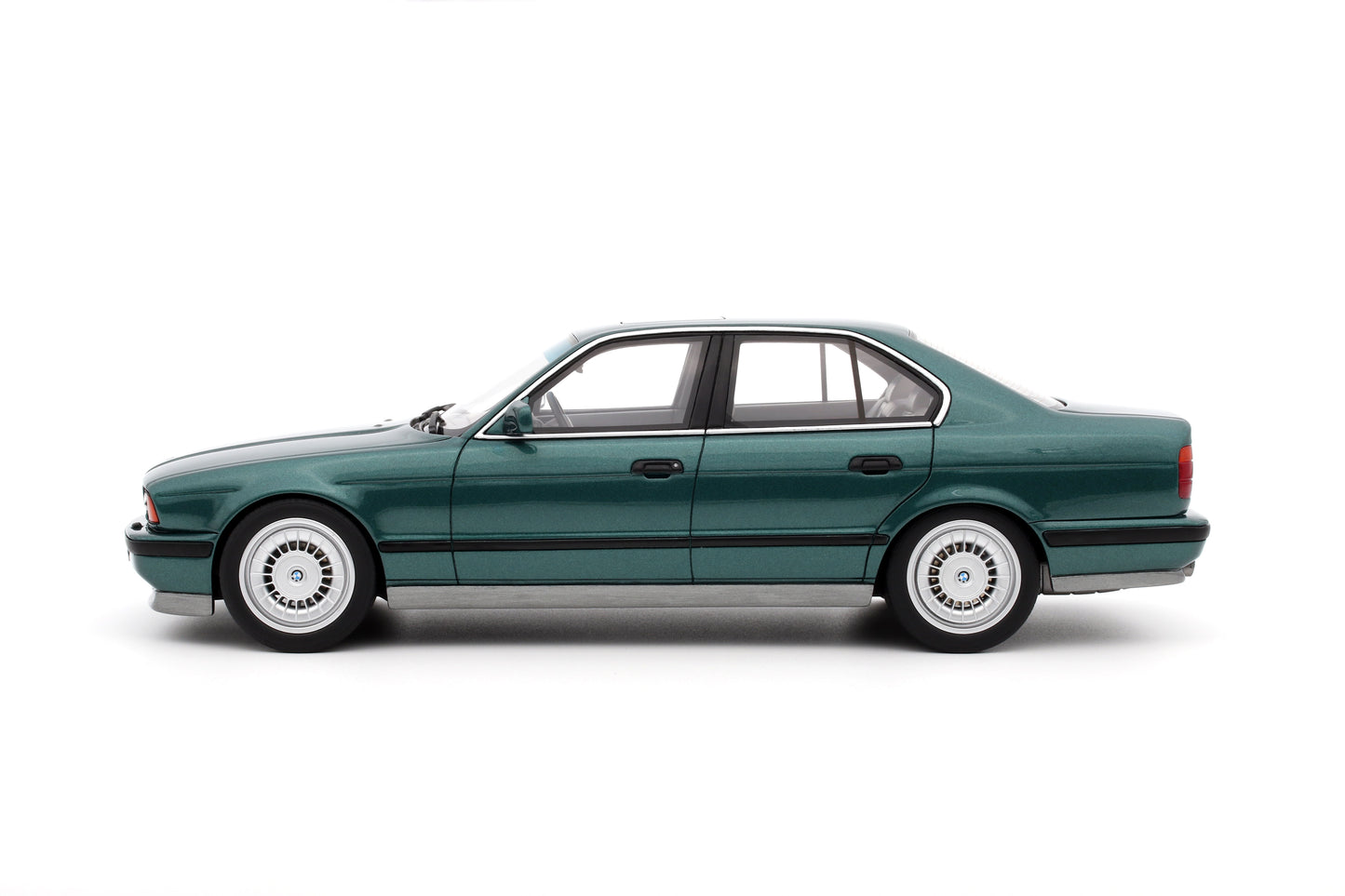 OTTO 1:18 BMW M5 E34 Cecotto 1991 Green OT968