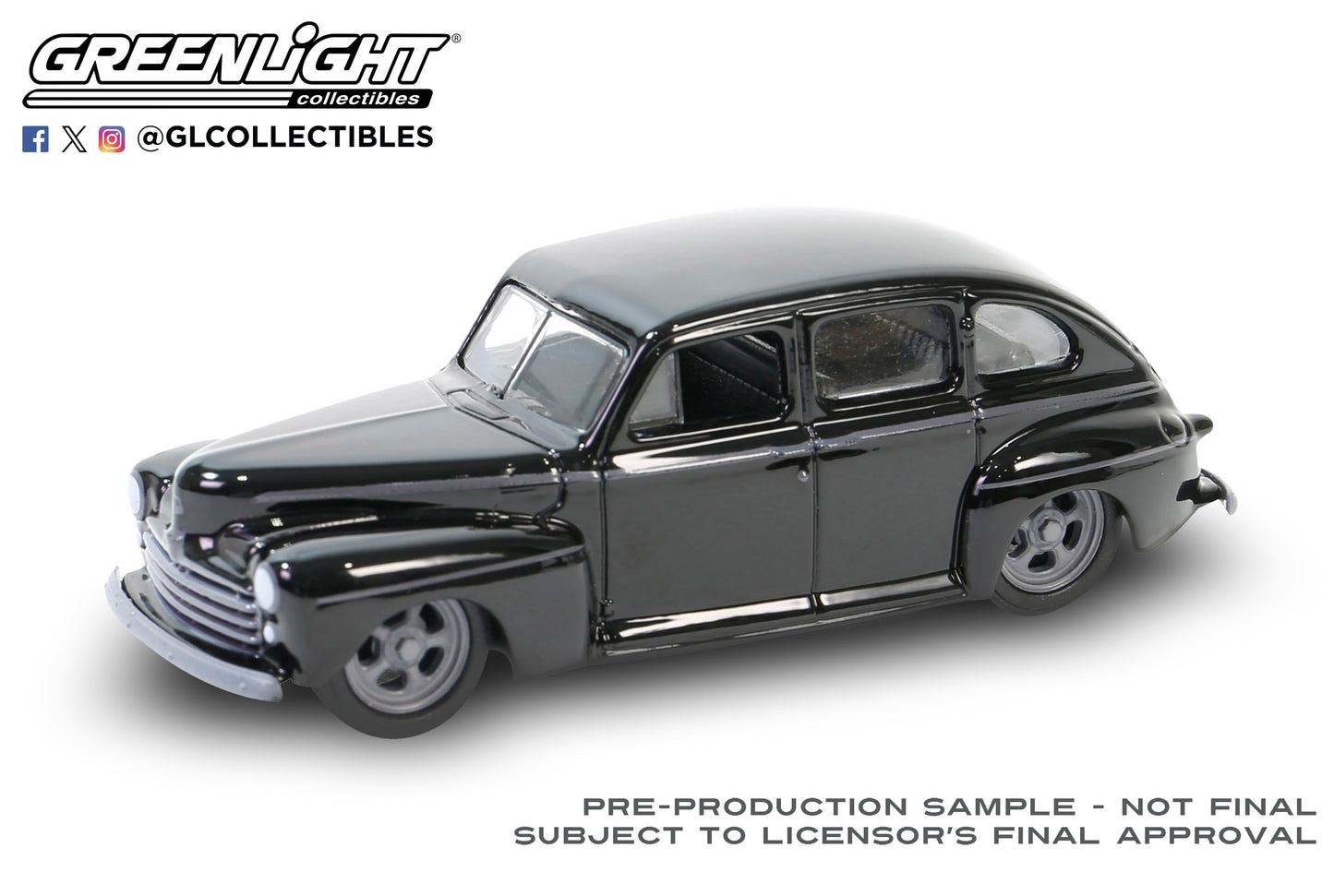 GreenLight 1:64 Black Bandit Series 29 - 1948 Ford Fordor Super Deluxe Lowrider 28150-A