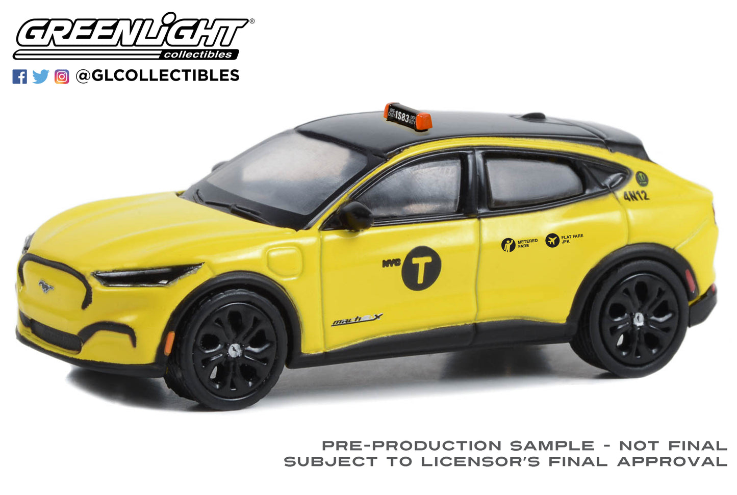 GreenLight 1:64 2022 Ford Mustang Mach-E California Route 1 - NYC Taxi 30430