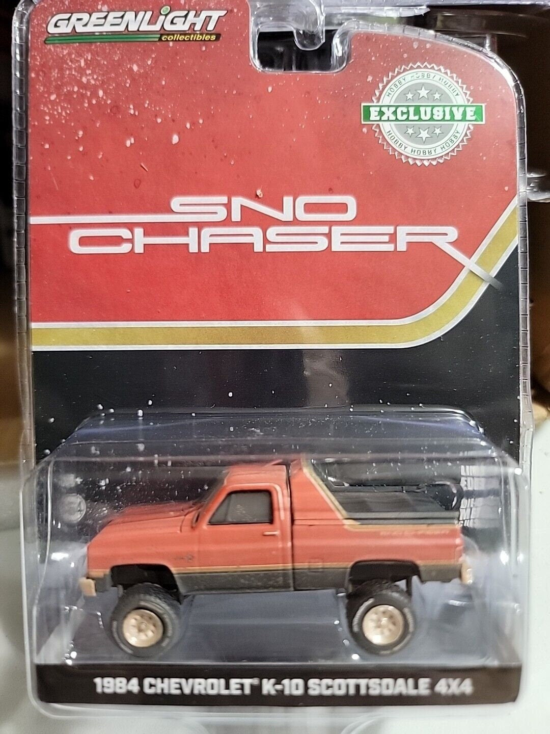 GreenLight 1:64 1984 Chevrolet K-10 Scottsdale 4x4 - Sno Chaser (Weathered) 30461