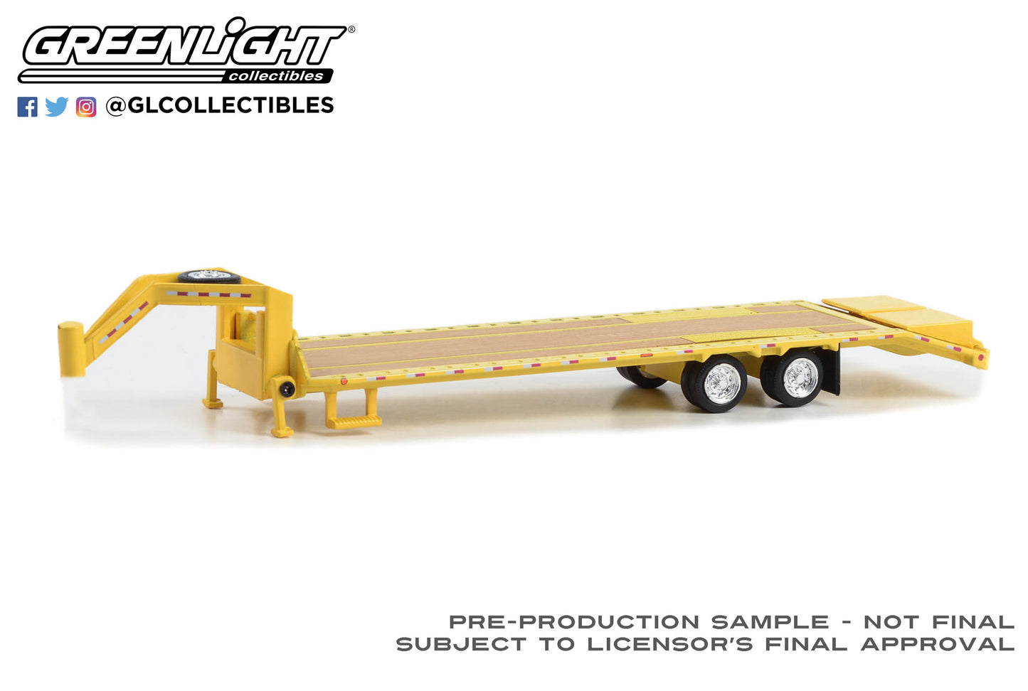 GreenLight 1:64 Gooseneck Trailer - Yellow with Red and White Conspicuity Stripes 30485