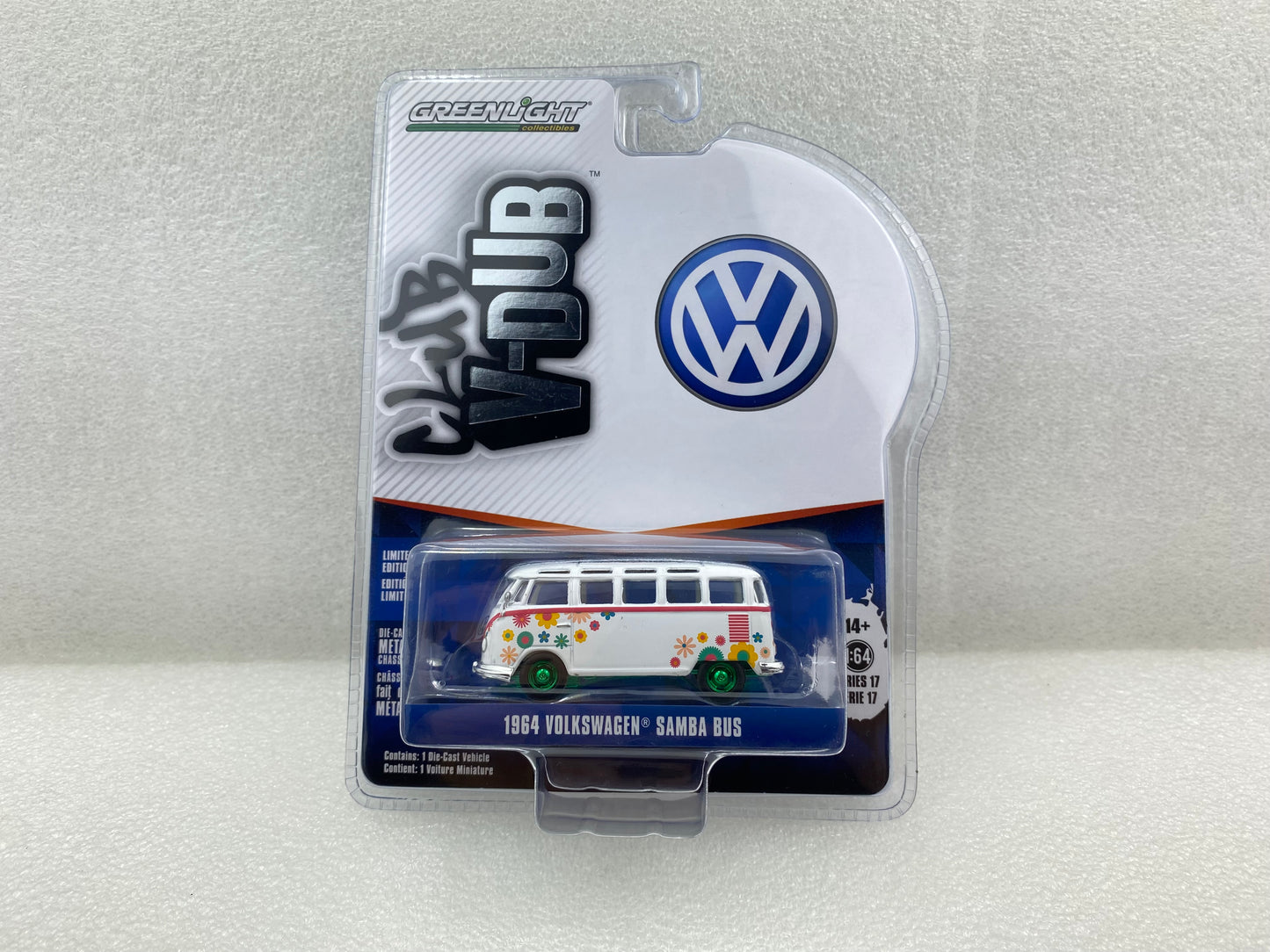 GreenLight Green Machine 1:64 Club Vee-Dub Series 17 - 1964 Volkswagen Type 2 (T1) Samba Bus - Flower Power 36080-B