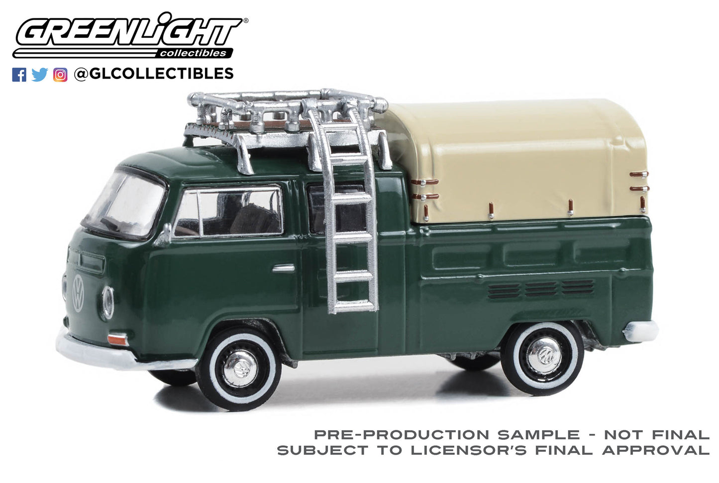 GreenLight 1:64 Club Vee-Dub Series 18 - 1969 Volkswagen Type 2 Double Cab Pick-Up Doka – Delta Green 36090-C
