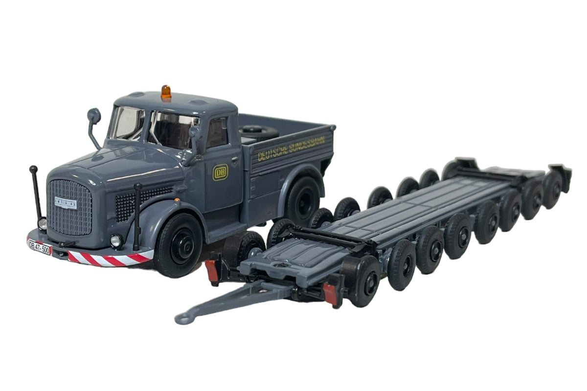 Schuco 1:87 Kaelble KV 632 Heavy-Load Truck with Culemeyer Road Roller 452657600