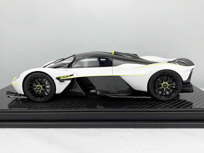 Frontiart 1:18 Aston Martin Valkyrie Pearl White F106-29