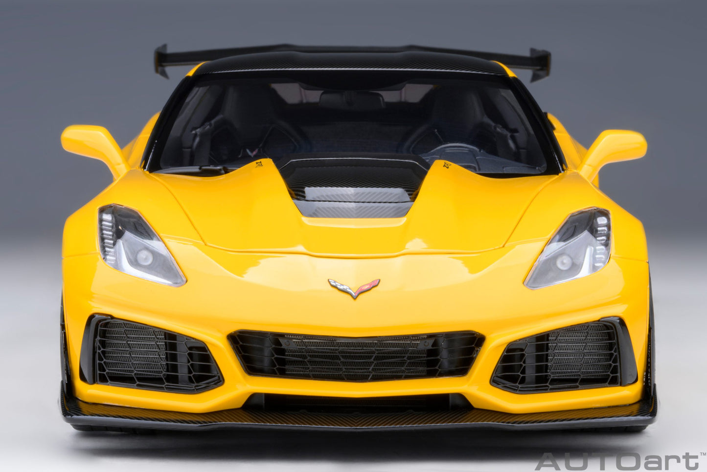 AUTOart 1:18 Chevrolet Corvette C7 ZR1 (Corvette Racing Yellow Tintcoat) 71278