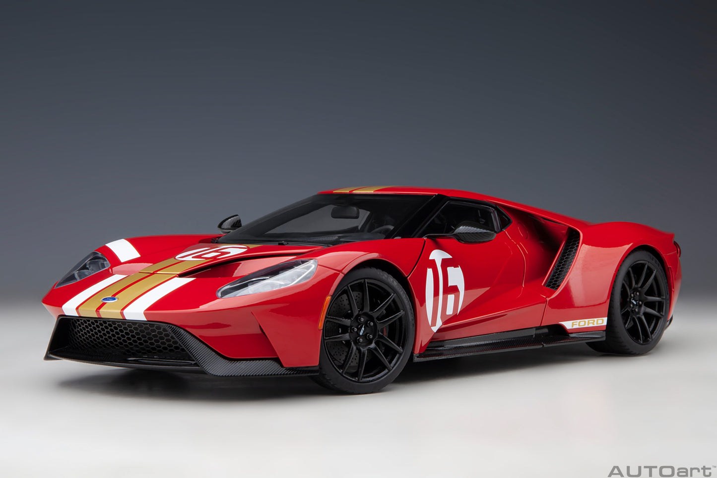 AUTOart 1:18 Ford GT #16 2022 Alan Mann Heritage Edition (Alan Mann Red) 72927
