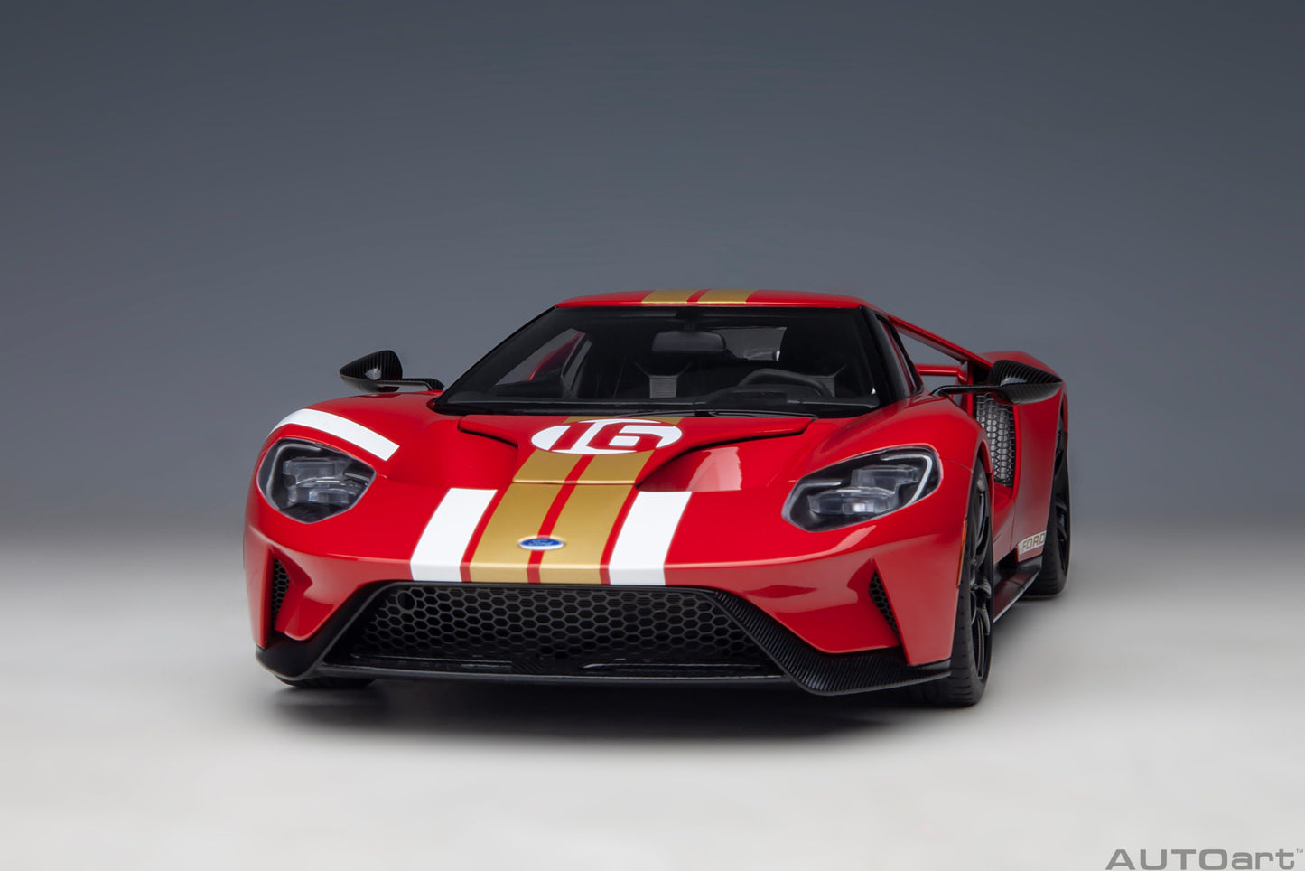 AUTOart 1:18 Ford GT #16 2022 Alan Mann Heritage Edition (Alan Mann Red) 72927