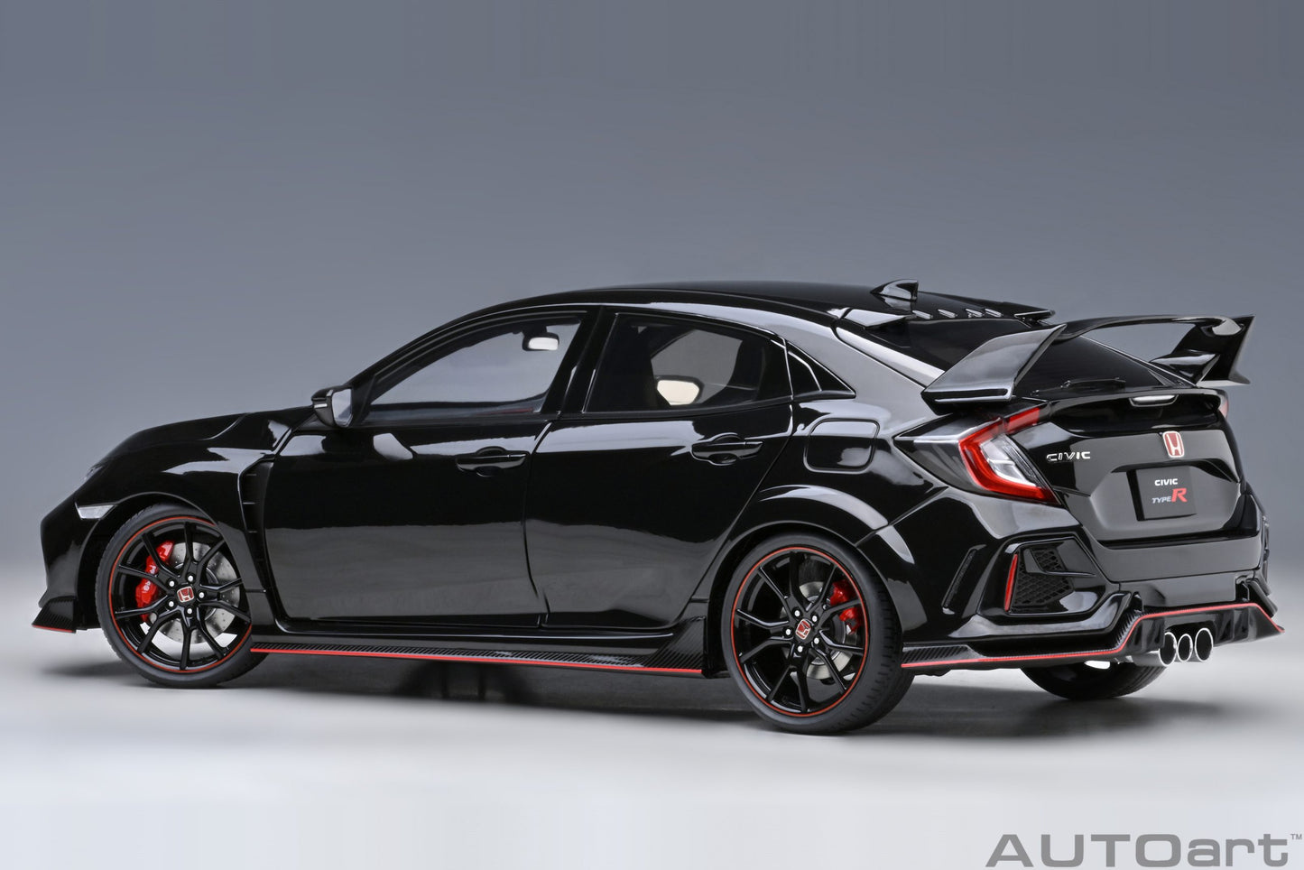 AUTOart 1:18 Honda Civic Type R (FK8) 2021 (Crystal Black Pearl) 73222