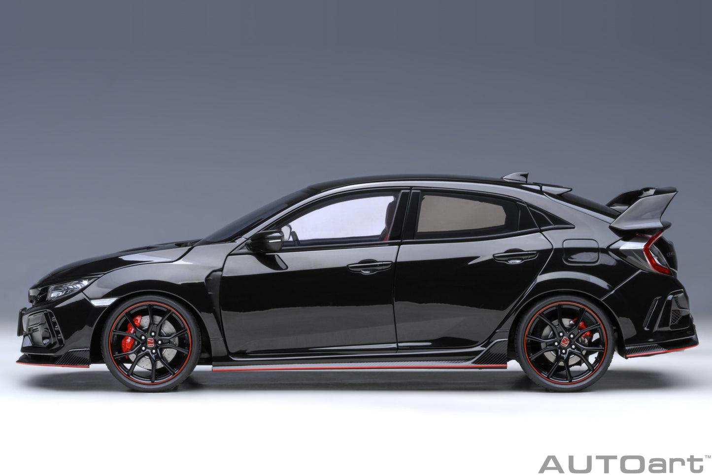 AUTOart 1:18 Honda Civic Type R (FK8) 2021 (Crystal Black Pearl) 73222