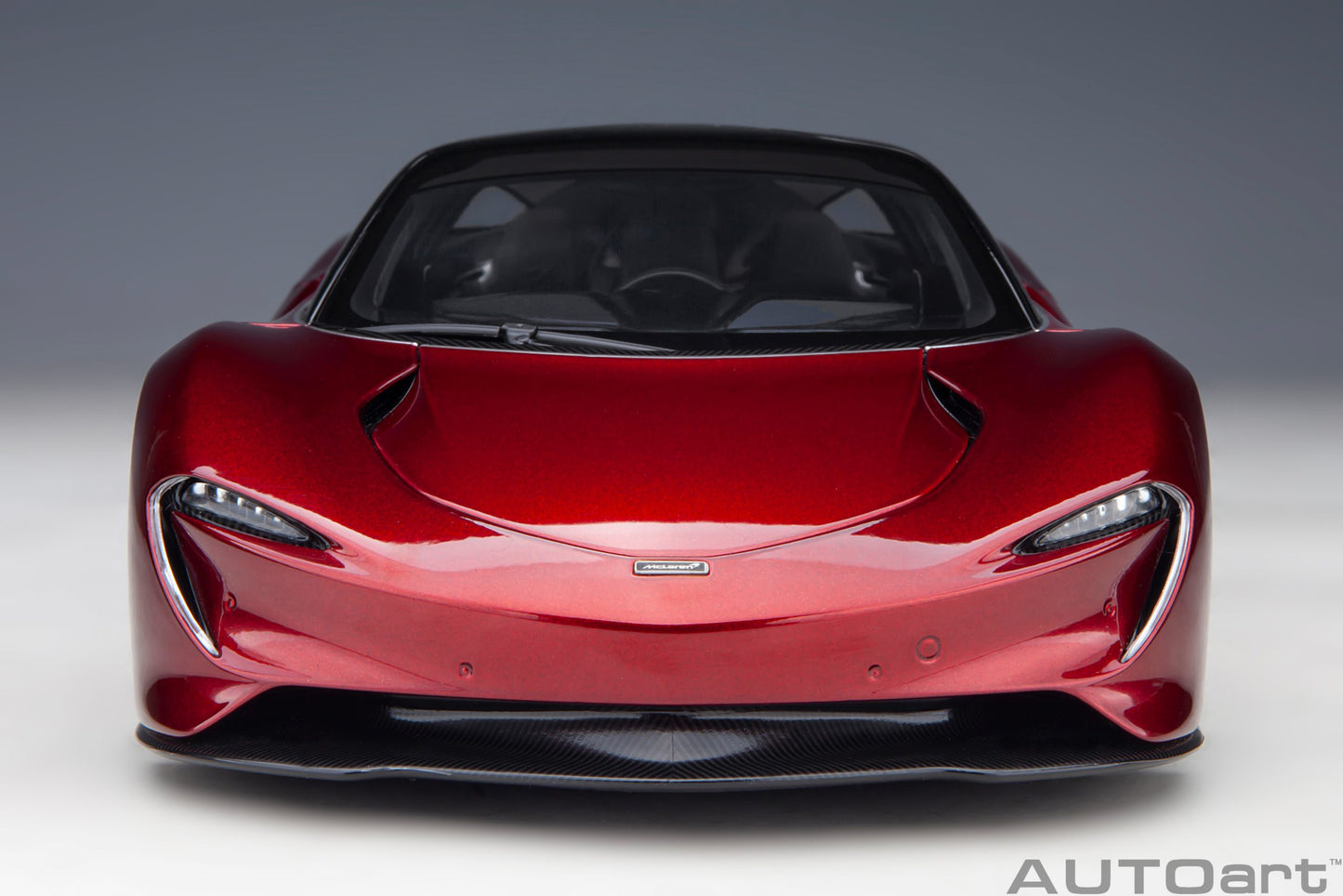 AUTOart 1:18 McLaren Speedtail (Volcano Red) 76087