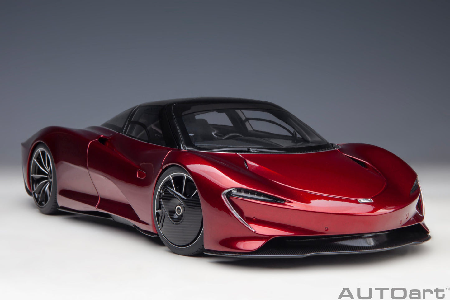AUTOart 1:18 McLaren Speedtail (Volcano Red) 76087