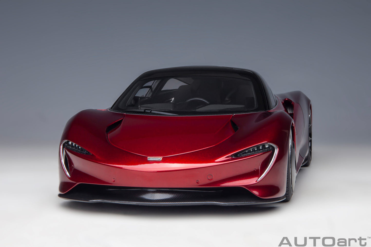 AUTOart 1:18 McLaren Speedtail (Volcano Red) 76087