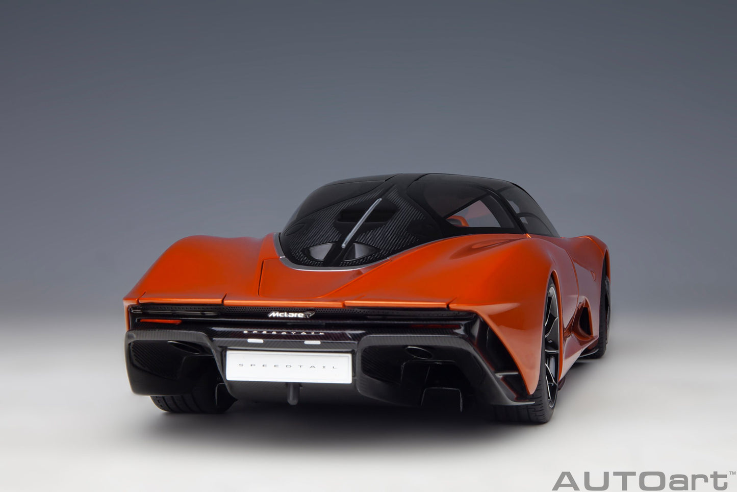 AUTOart 1:18 McLaren Speedtail (Volcano Orange) 76088