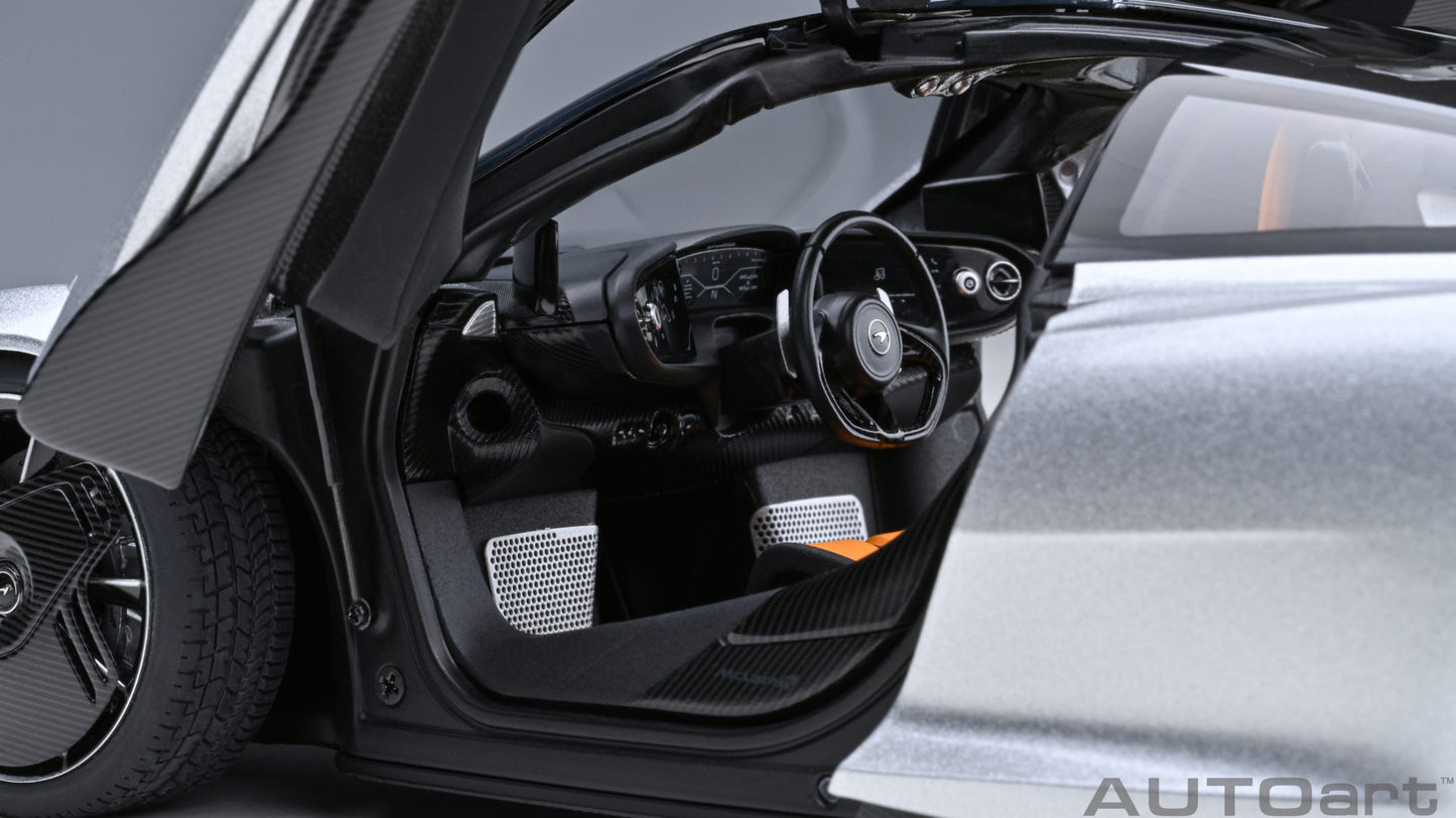 AUTOart 1:18 McLaren Speedtail (Supernova Silver) 76090