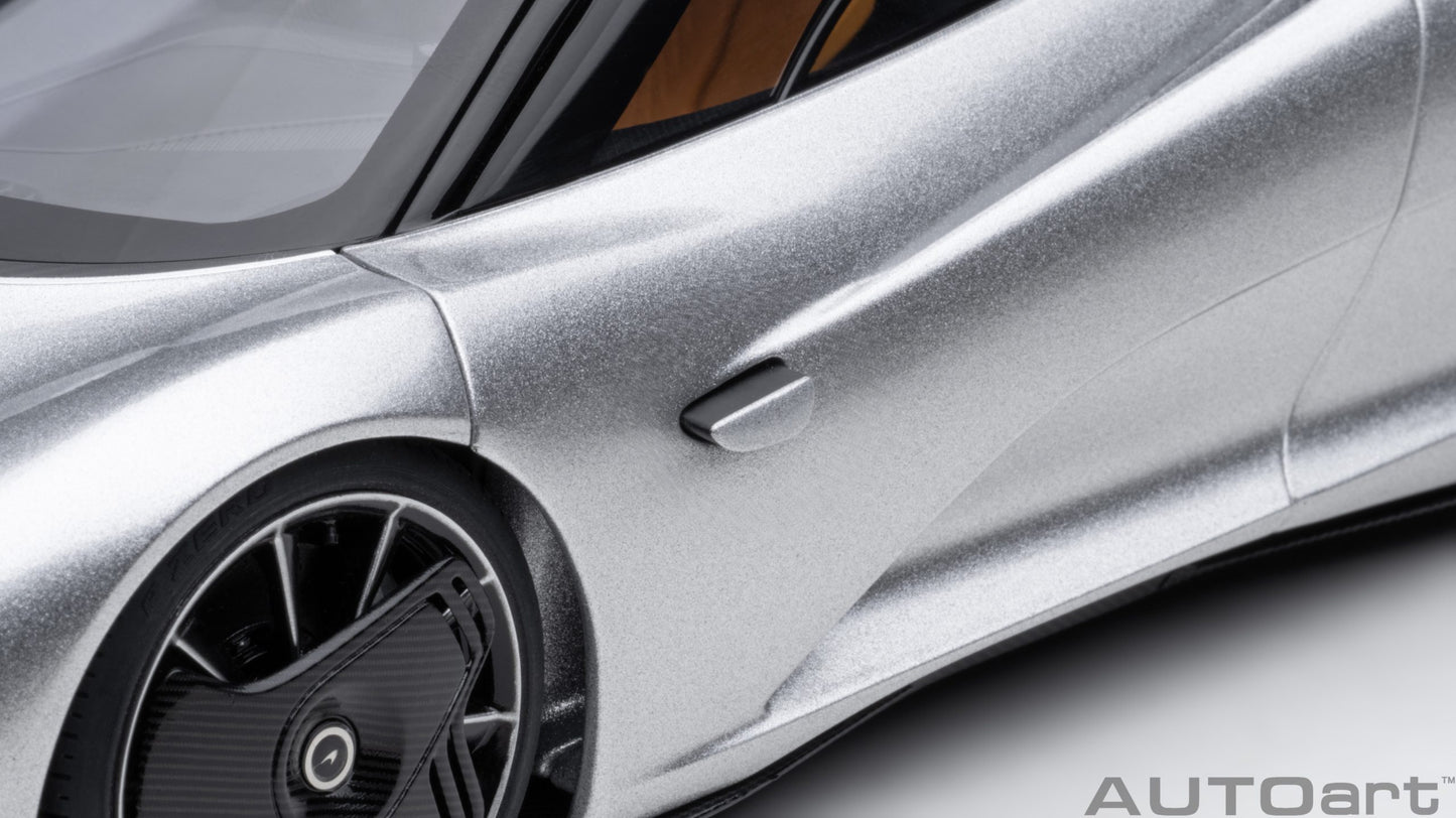 AUTOart 1:18 McLaren Speedtail (Supernova Silver) 76090