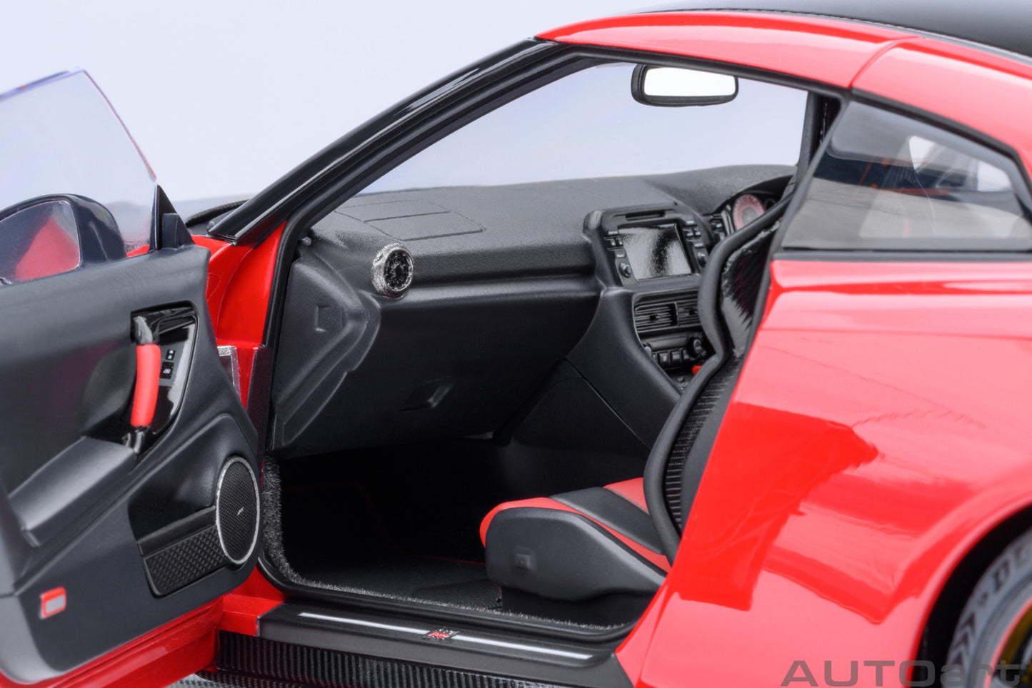 AUTOart 1:18 Nissan GT-R (R35) Nismo 2022 Special Edition (Vibrant Red) 77502