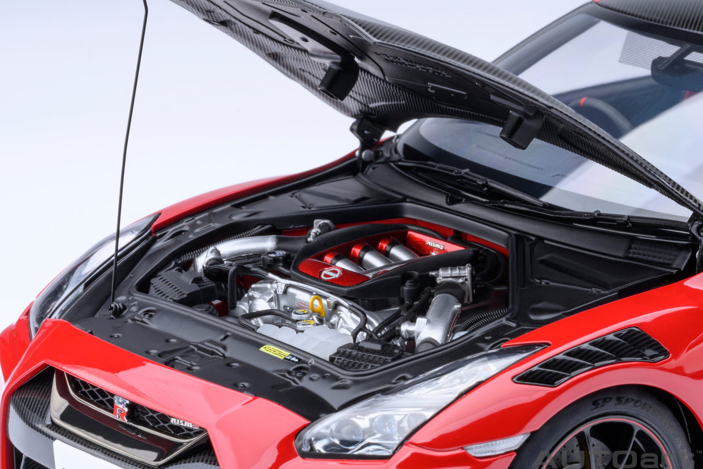 AUTOart 1:18 Nissan GT-R (R35) Nismo 2022 Special Edition (Vibrant Red) 77502