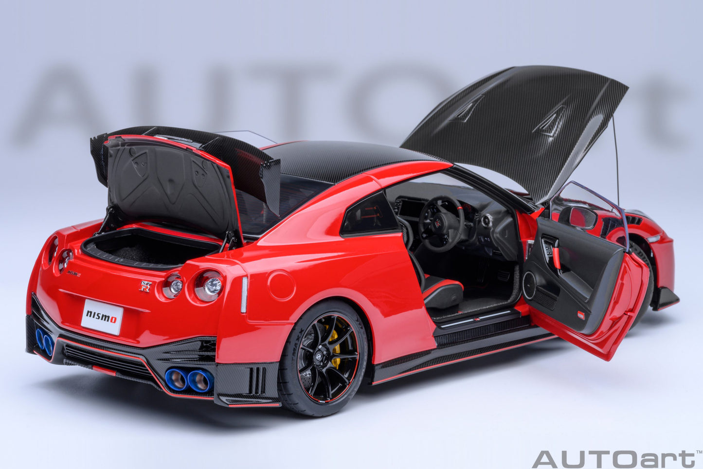 AUTOart 1:18 Nissan GT-R (R35) Nismo 2022 Special Edition (Vibrant Red) 77502
