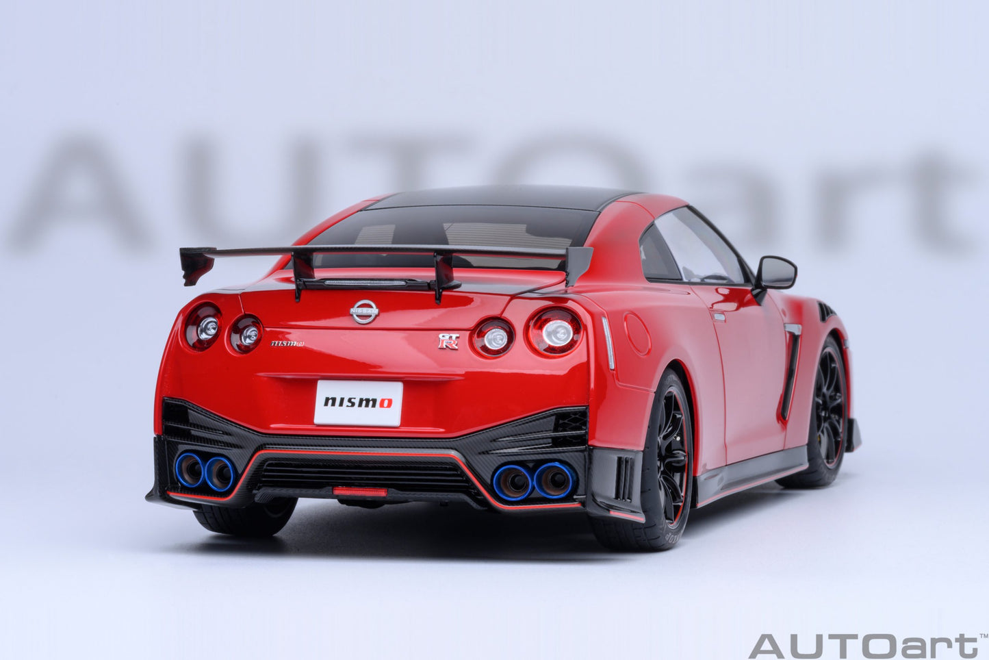 AUTOart 1:18 Nissan GT-R (R35) Nismo 2022 Special Edition (Vibrant Red) 77502