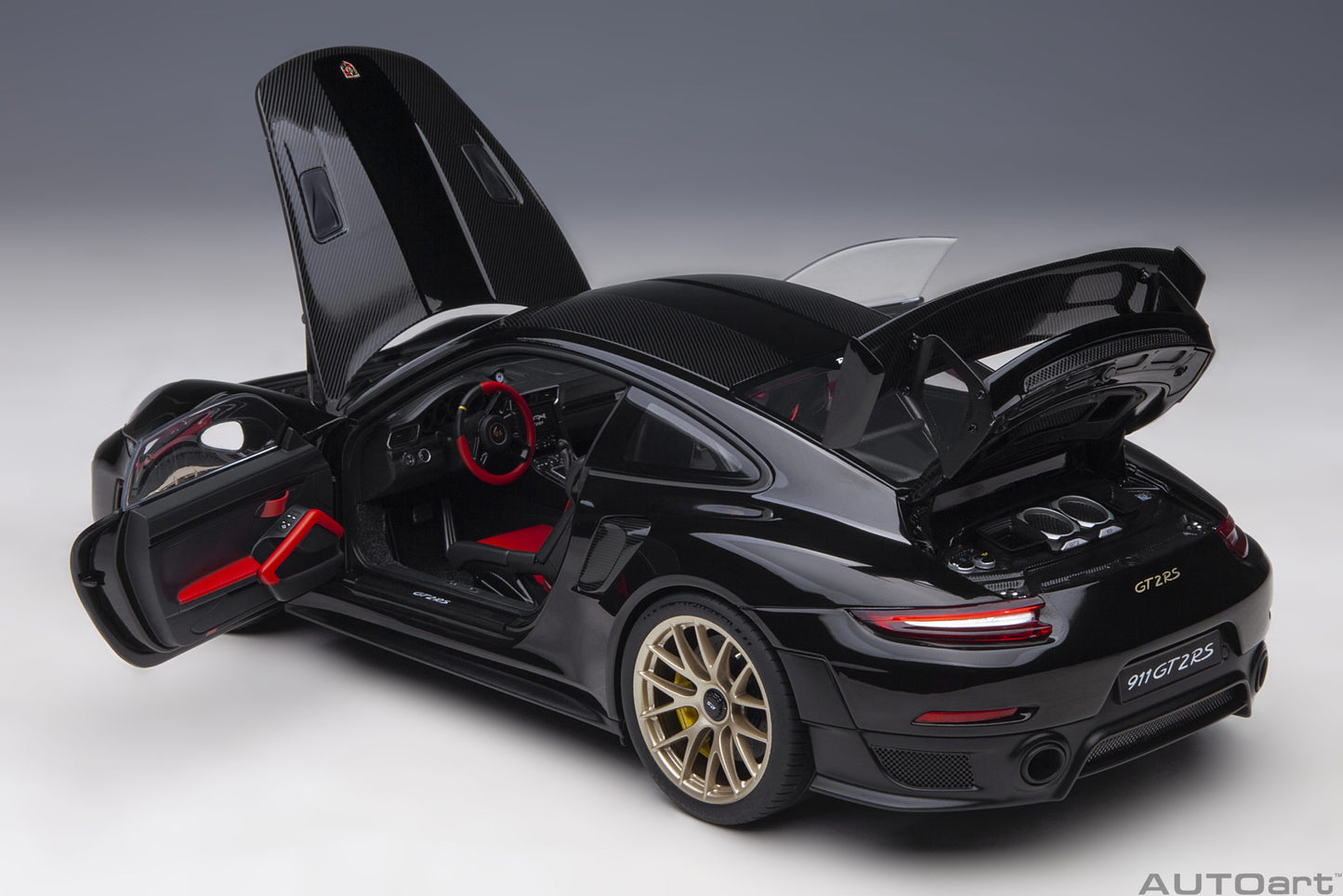 AUTOart 1:18 Porsche 911 (991.2) GT2 RS Weissach Package (Black) 78186