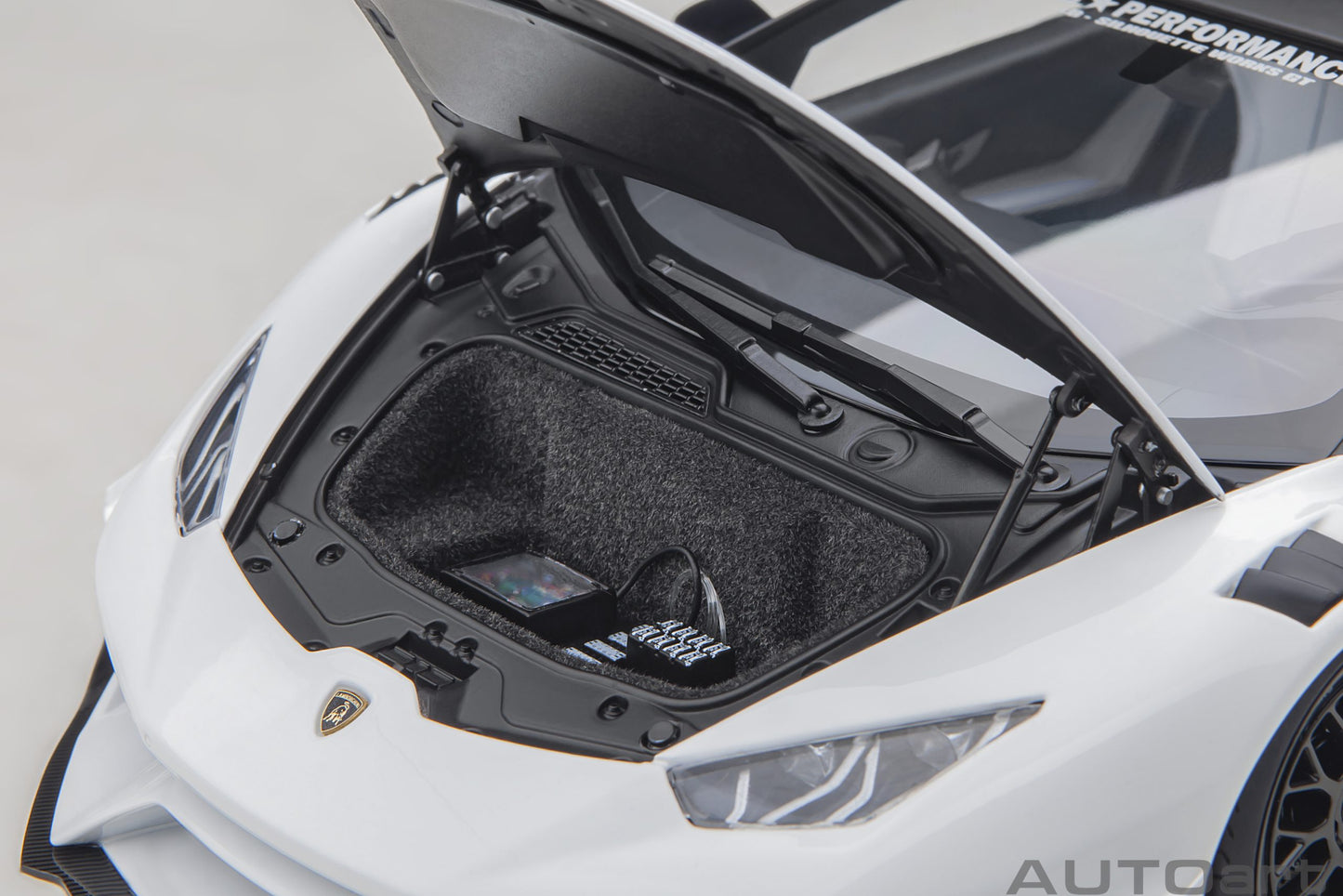 AUTOart 1:18 Liberty Walk LB Silhouette Lamborghini Huracan GT (White) 79125