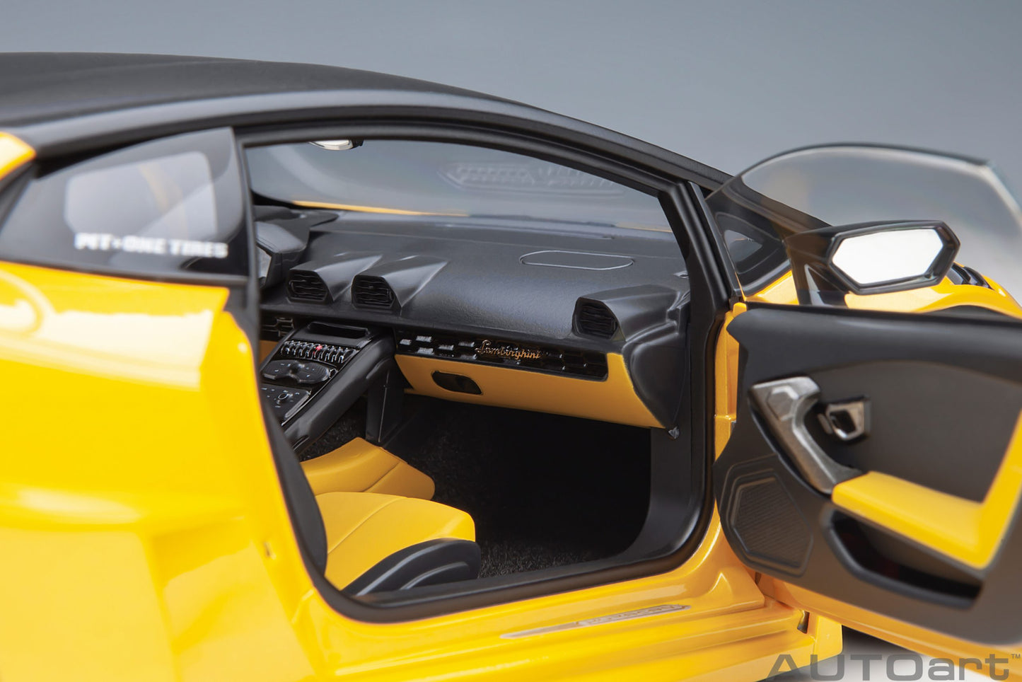AUTOart 1:18 Liberty Walk LB Silhouette Lamborghini Huracan GT (Metallic Yellow) 79127