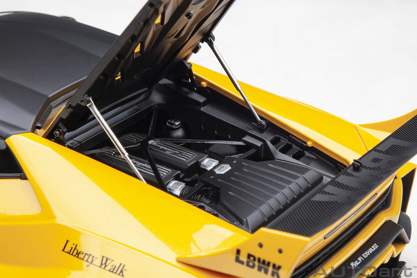 AUTOart 1:18 Liberty Walk LB Silhouette Lamborghini Huracan GT (Metallic Yellow) 79127