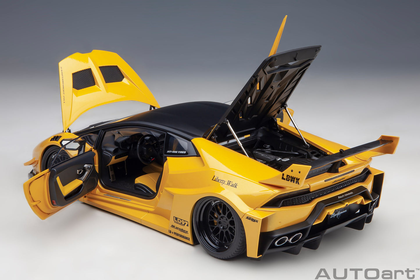 AUTOart 1:18 Liberty Walk LB Silhouette Lamborghini Huracan GT (Metallic Yellow) 79127