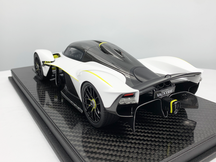 Frontiart 1:18 Aston Martin Valkyrie Pearl White F106-29