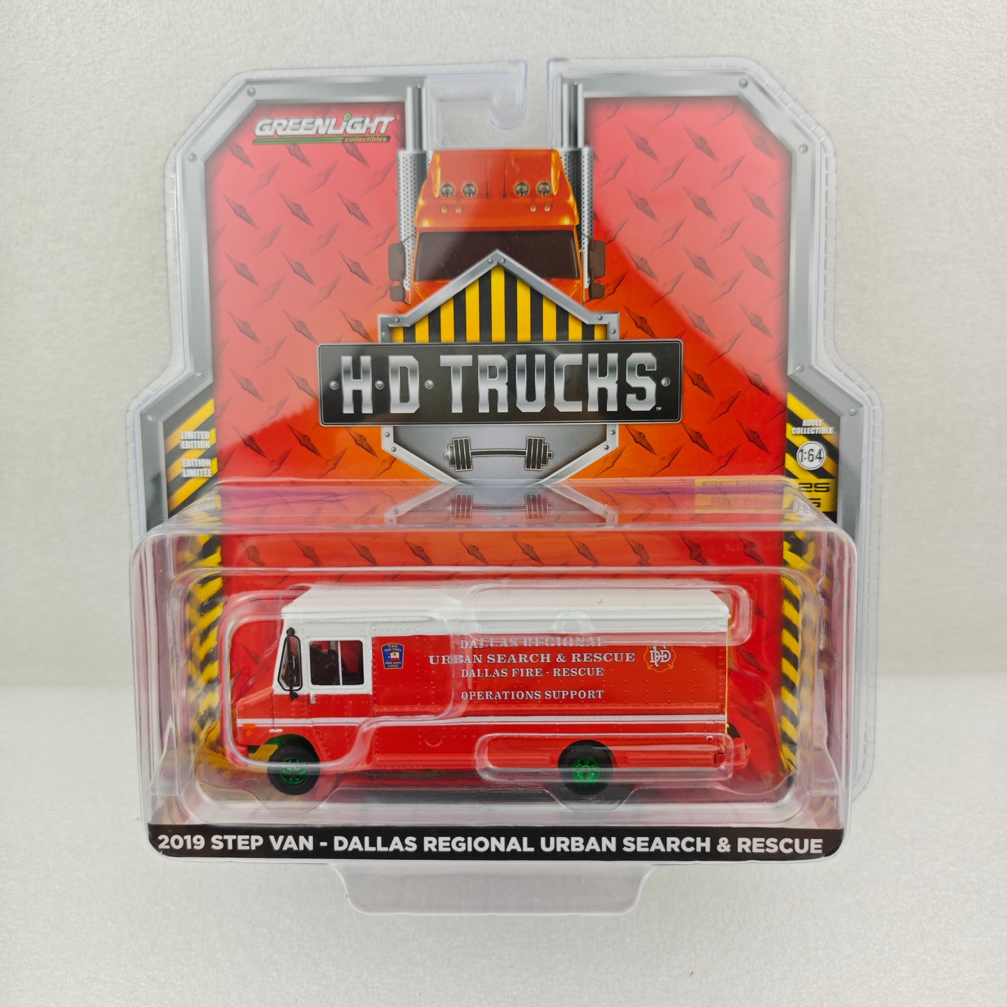 GreenLight Green Machine 1:64 H.D. Trucks Series 25 - 2019 Step Van - Dallas Regional Urban Search & Rescue - Rescue Operations Support - Dallas Fire Department, Dallas, Texas 33250-B