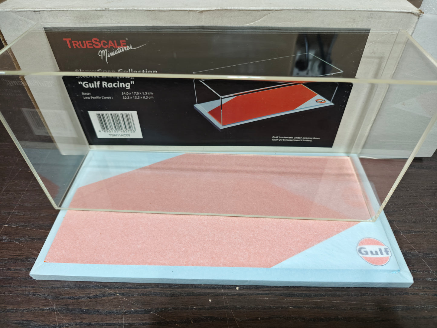 TSM GULF RACING - Display case ShowCase Collection TSM11AC09 (Clearance Final Sale)