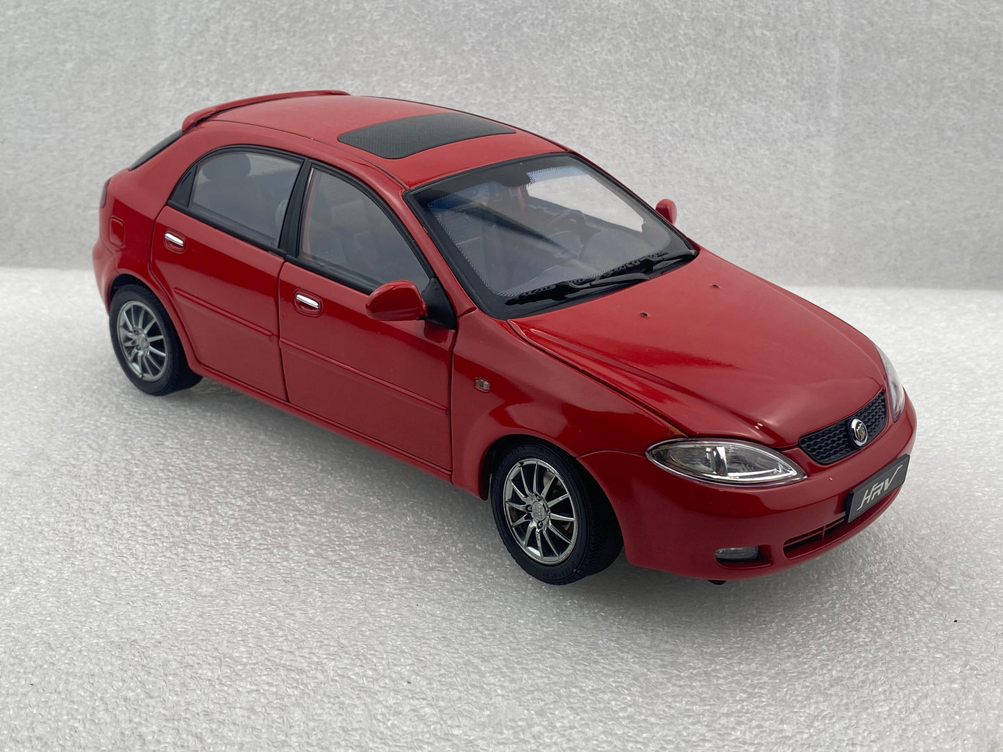 1:18 Buick Excelle HRV Red Chinese version (Clearance Final Sale)