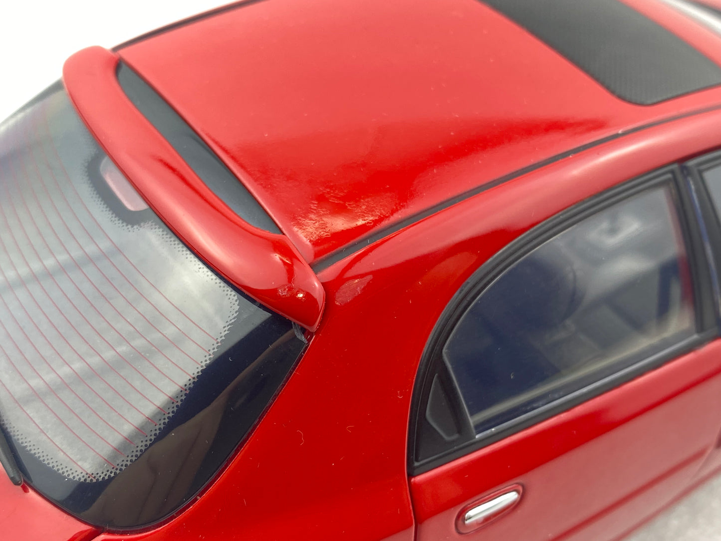 1:18 Buick Excelle HRV Red Chinese version (Clearance Final Sale)