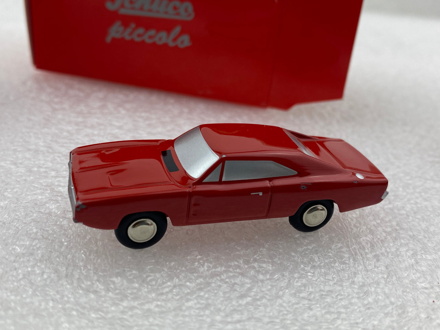 Schuco 1:90 Piccolo Dodge Charger Model of the year 2017 450570700 (Damaged / Clearance Final Sale)