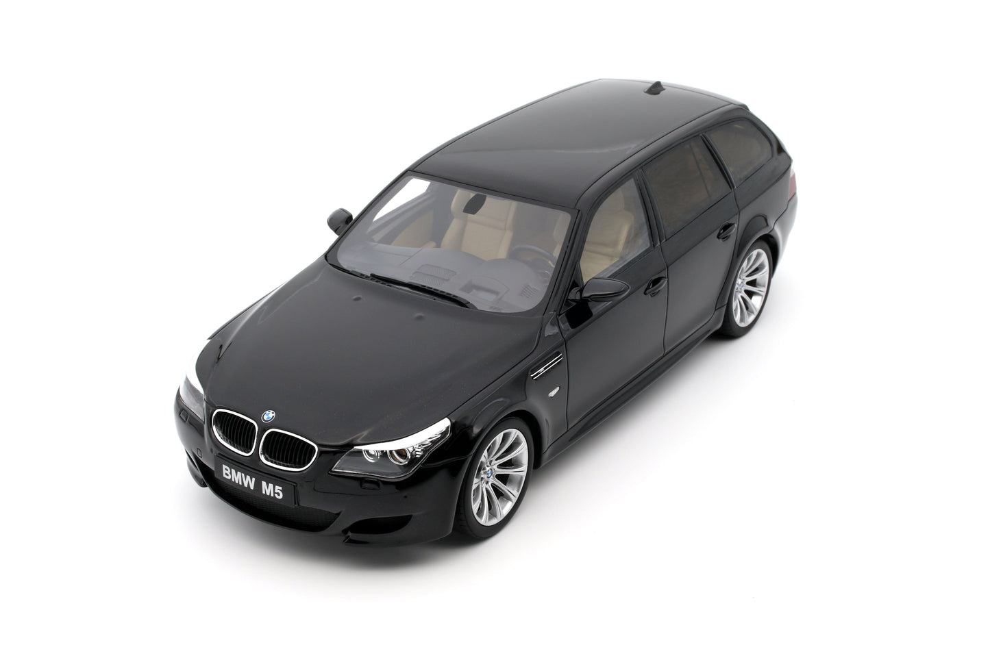OTTO 1:18 2004 BMW E61 M5 Black Sapphire Metallic 475 OT1020