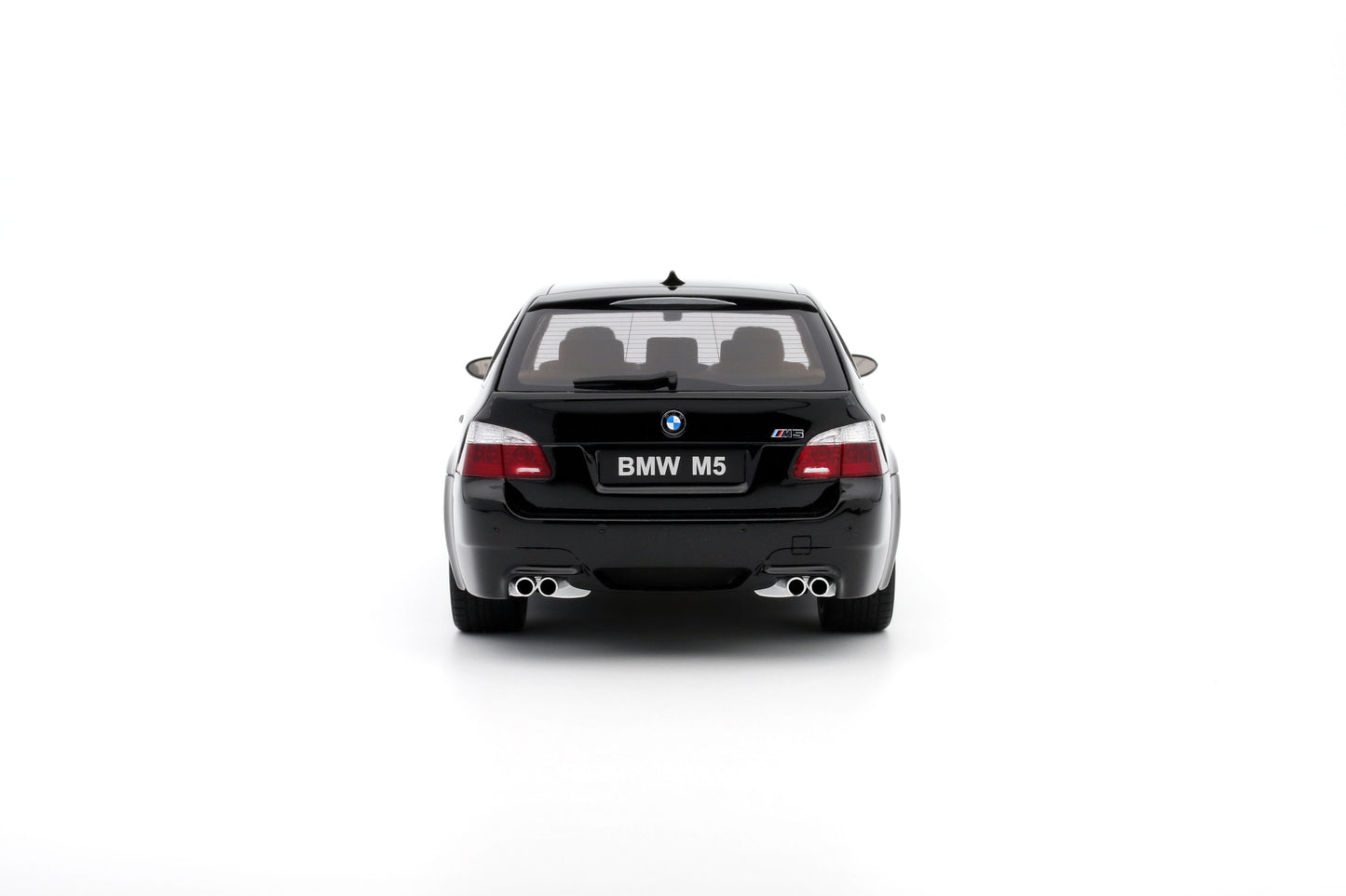 OTTO 1:18 2004 BMW E61 M5 Black Sapphire Metallic 475 OT1020