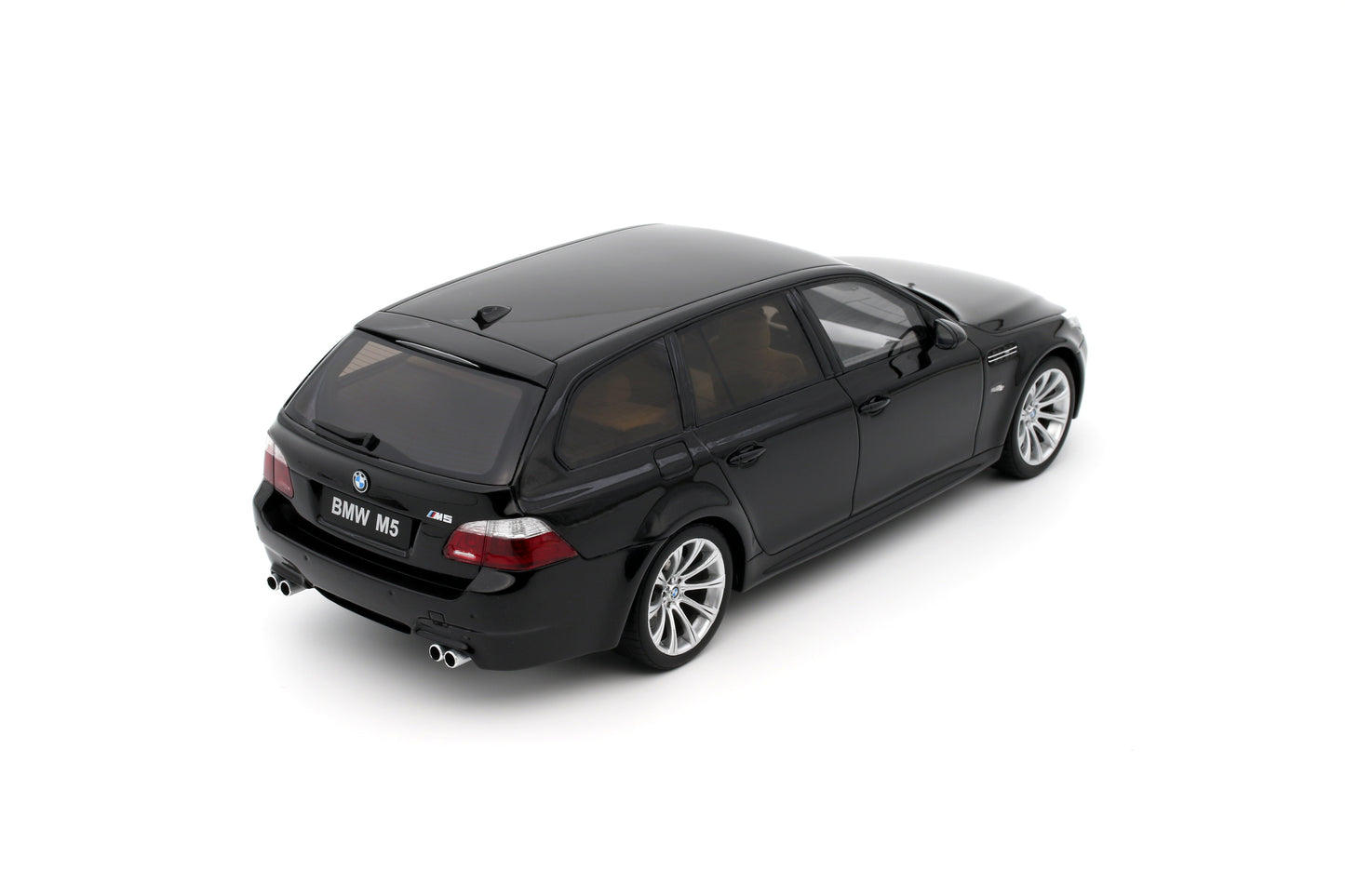 OTTO 1:18 2004 BMW E61 M5 Black Sapphire Metallic 475 OT1020