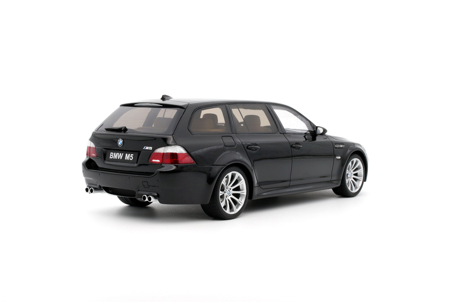 OTTO 1:18 2004 BMW E61 M5 Black Sapphire Metallic 475 OT1020