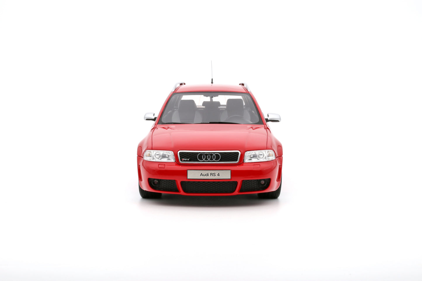 OTTO 1:18 2000 Audi RS4 B5 Avant Misano Red OT1026B