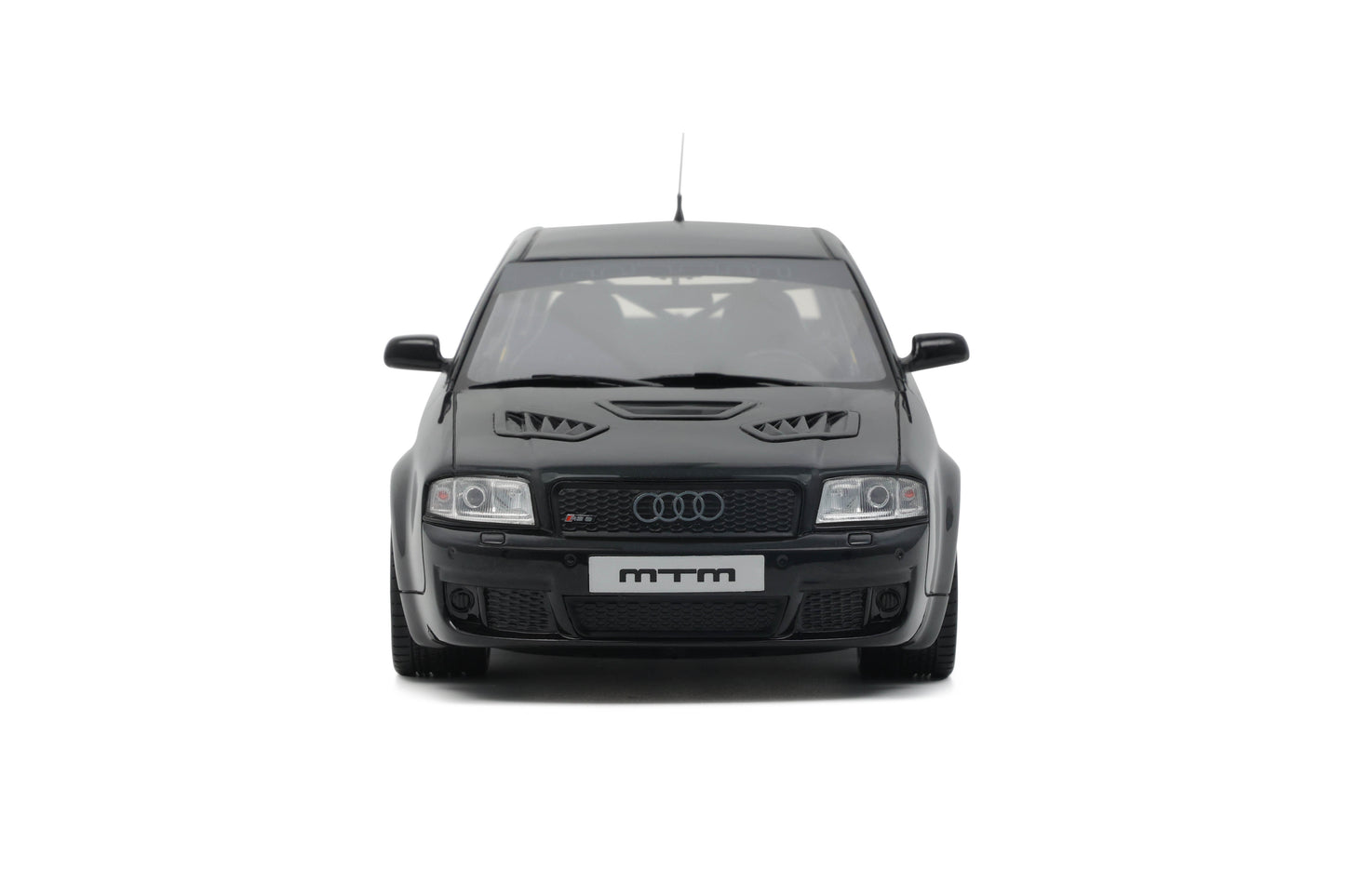 OTTO 1:18 Audi RS 6 Clubsport MTM Black 2004 OT992