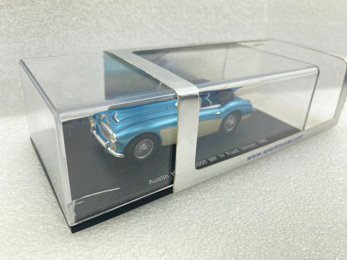 Spark 1:43 Austin Healey 3000 BJ8 1965 Road Version S0817