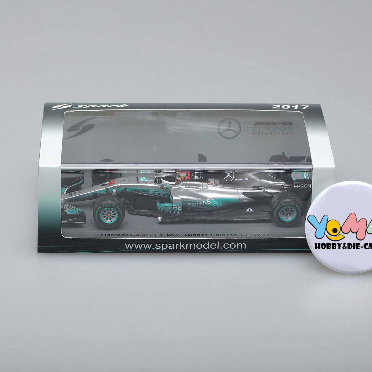 Spark 1:43 Mercedes-AMG F1 W08 #44 Lewis Hamilton - Winner Chinese GP 2017 S5030
