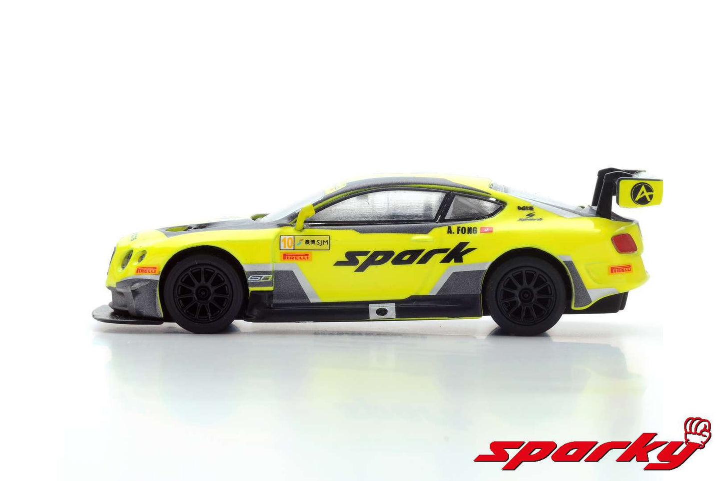 Spark 1:64 Bentley Continental GT3 #10 5th Macau GP FIA GT World Cup 2016 Bentley Team Absolute Adderly Fong Y105