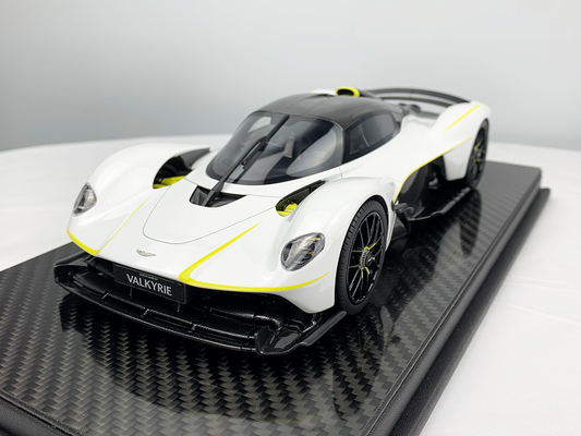 Frontiart 1:18 Aston Martin Valkyrie Pearl White F106-29