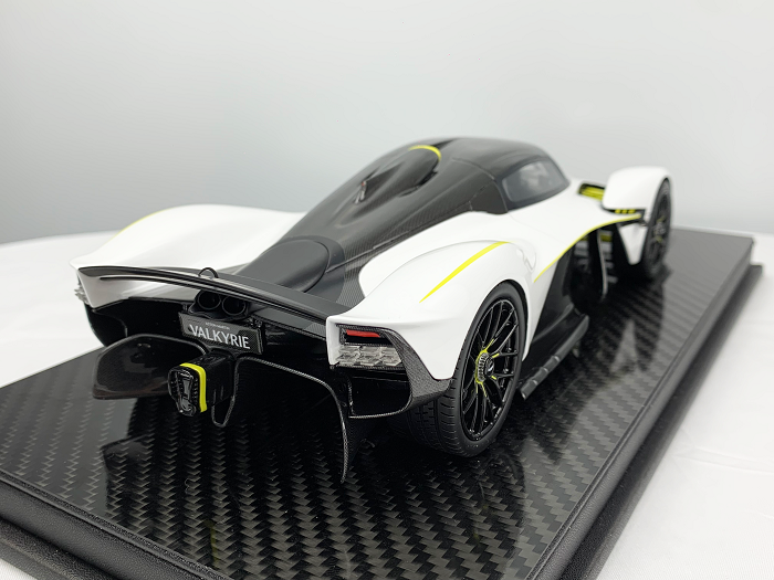 Frontiart 1:18 Aston Martin Valkyrie Pearl White F106-29