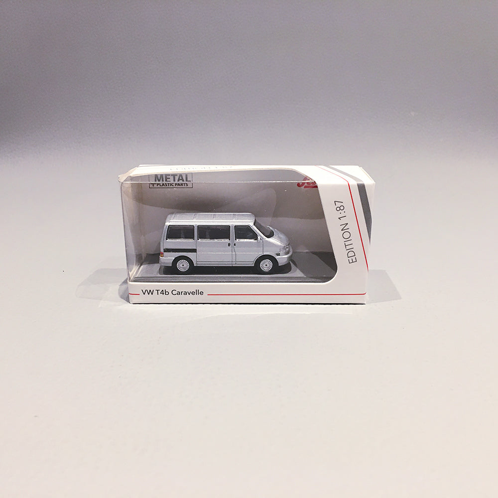 Schuco 1:87 Volkswagen T4 Caravelle Silver 452667500