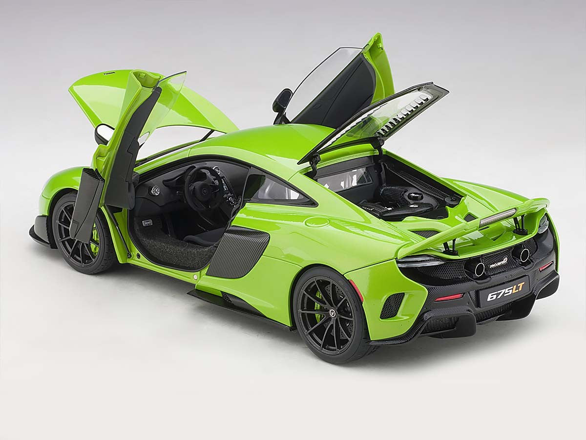 AUTOART 1/18 McLAREN 675LT (NAPIER GREEN) 76049