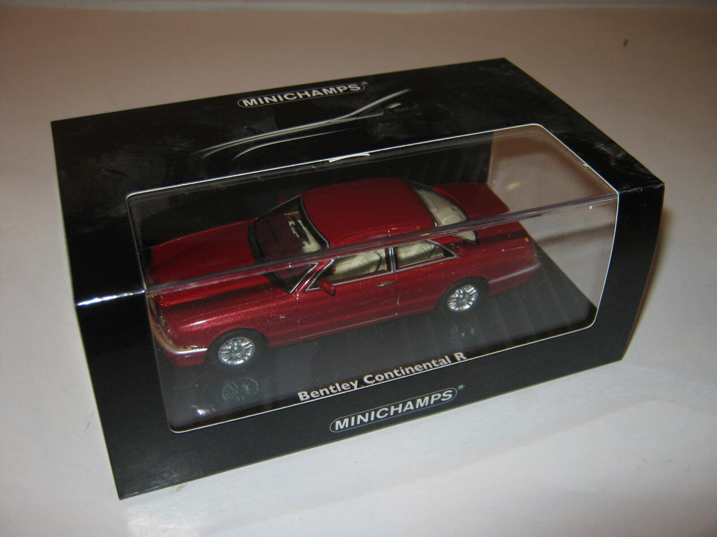 Minichamps 1:43 Bentley Continental R 1996 Red Metallic 436139920